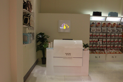 1479182851971147.jpg 样板店店内-2.JPG